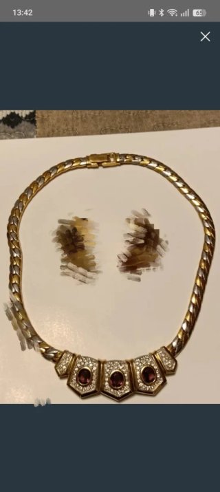 Collar y pendientes