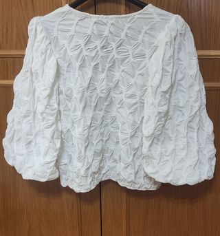 Blusa de Uterqüe blanca 