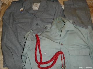 antiguo UNIFORME MILITAR EJÉRCITO ESPAÑOL.
