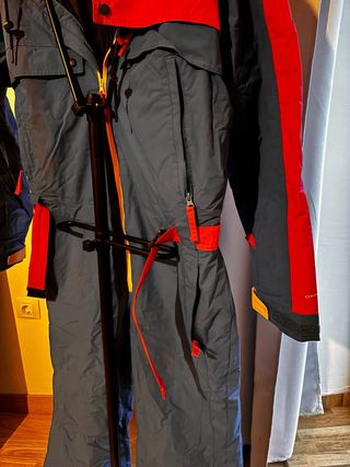 ALERTA Mono de Esquí estilo retro 80s. Columbia XL