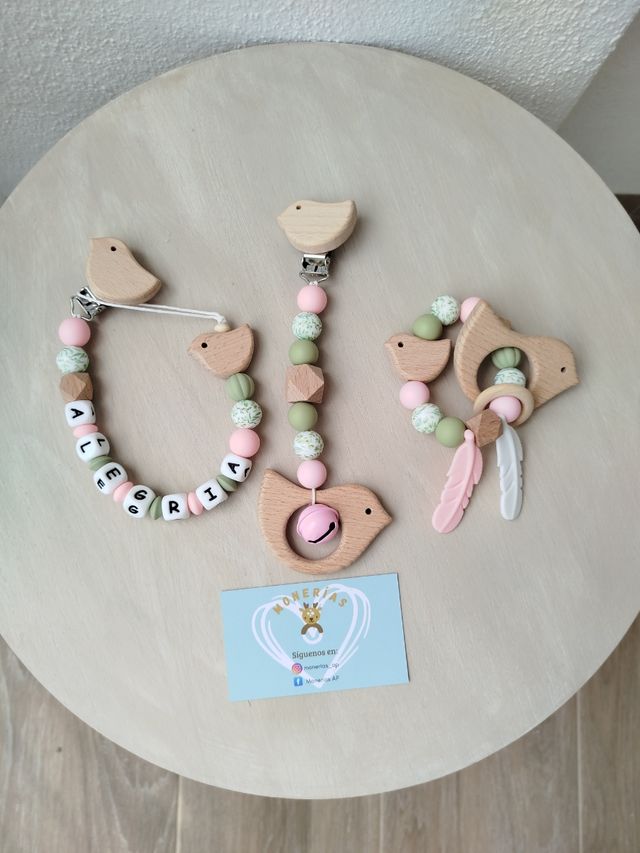 Chupetero, sonajero y mordedor