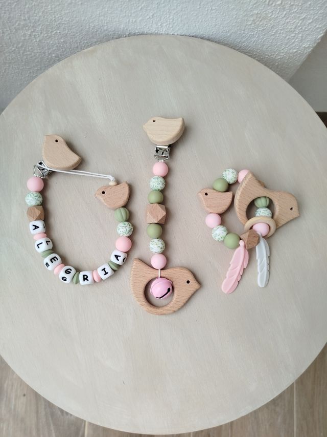 Chupetero, sonajero y mordedor