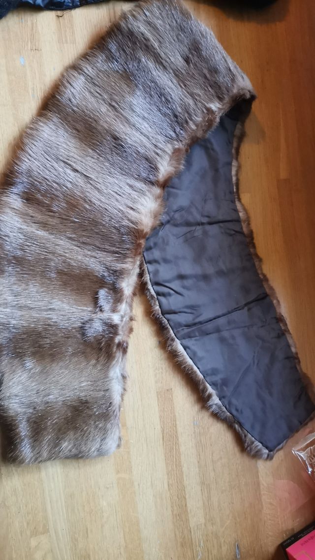 Cuello de piel vintage