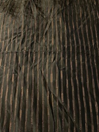 Scampolo in nylon nero e oro