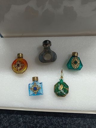 Bottiglie di profumo vuote. 5€ per unità