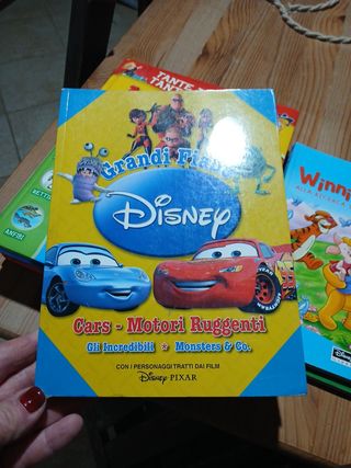 Grandi fiabe Disney: Cars. Motori ruggenti-Gli Incredibili-Monsters & Co.