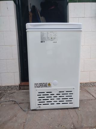 Congelador 98L y bajo consumo energético 