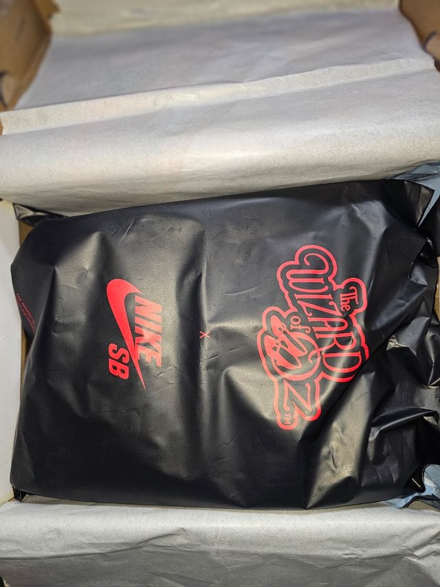 Se vende nike sb magoz de oz