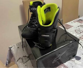 Zapatillas de moto alpinestars