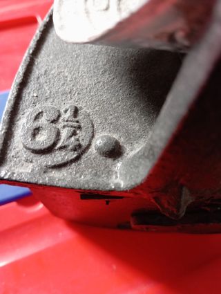 Plancha de carbón antigua