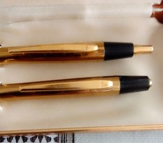 Pluma y bolígrafo Parker 