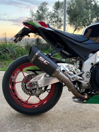 Aprilia Tuono V4 1100 RR