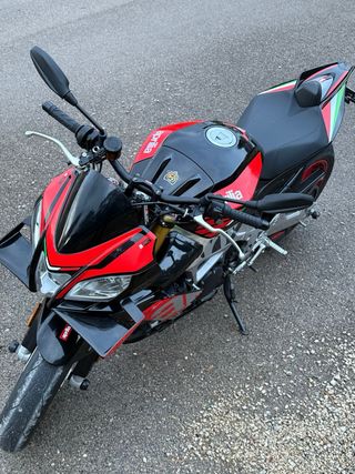 Aprilia Tuono V4 1100 RR