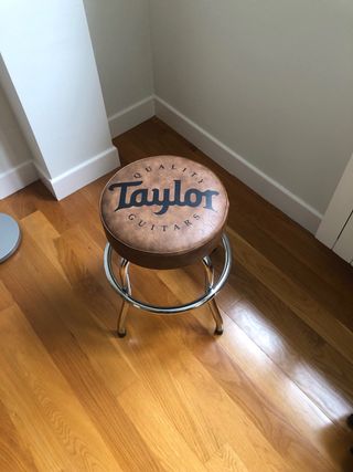 Taburete Taylor