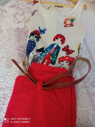 Pantalones y blusa