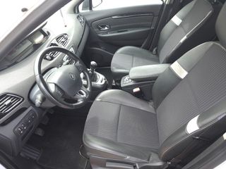 Renault Grand Scenic 2015