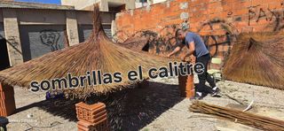 Sombrillas pergolas chiringuitos