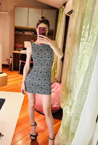 Miniabito senza maniche con motivo geometrico