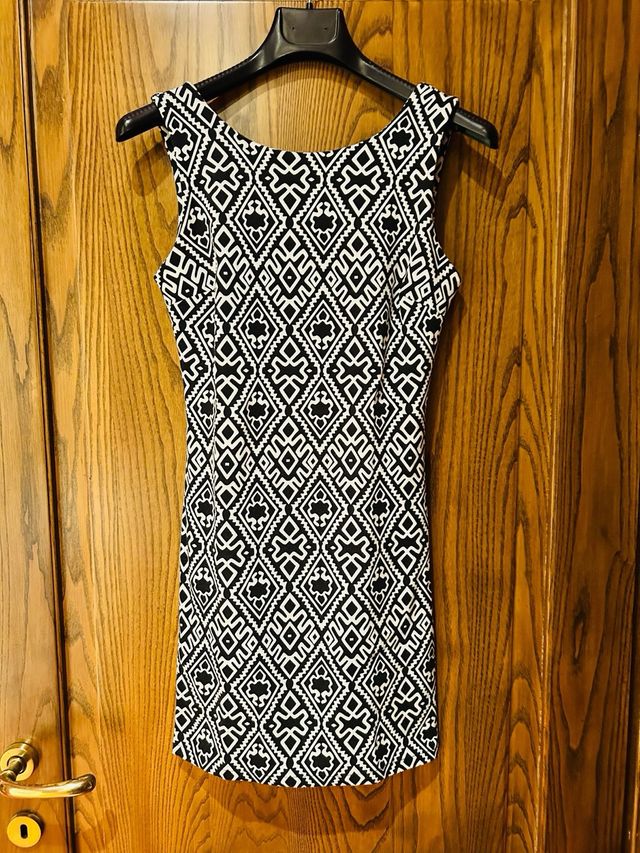 Miniabito senza maniche con motivo geometrico