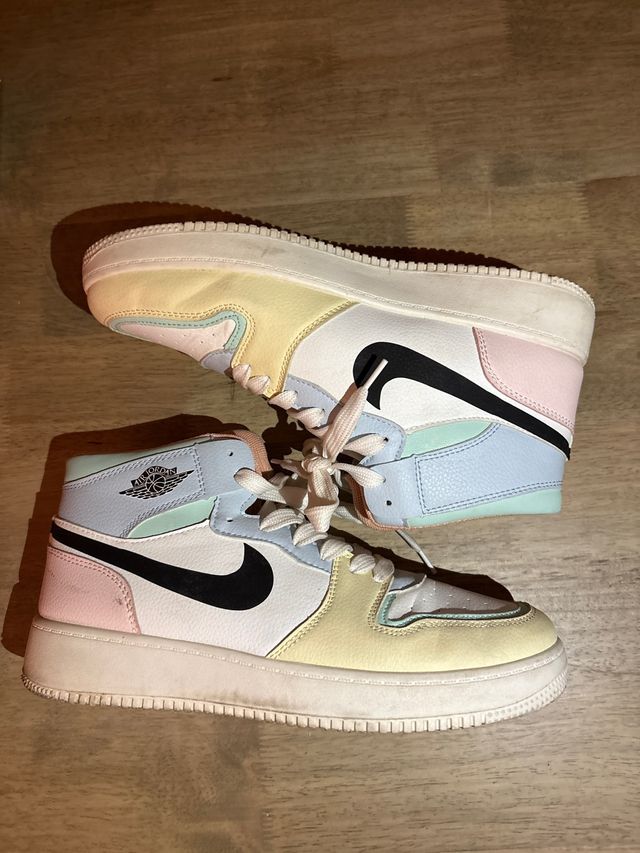 Air Jordan multicolor pastel