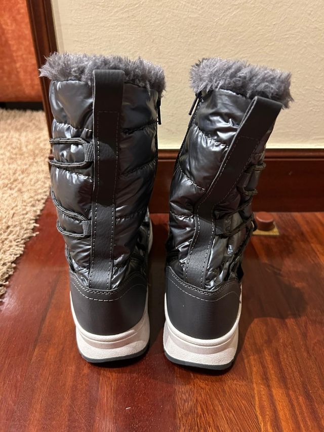 Bota alta pelo por dentro gris Talla 38