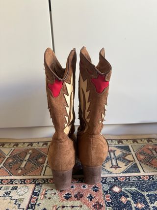 Botas cowboy marrones estilo western  Talla 38
