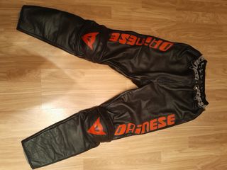 Traje de moto de cuero