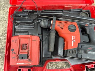 Martillo perforador Hilti TE 7A con maletín batería y cargador
