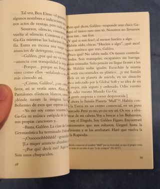 Libro "Queer va con dos ruedas" de Quincy Roockman