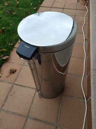 Cubo de metal
