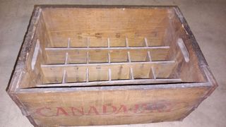 Cassa di legno canada dry