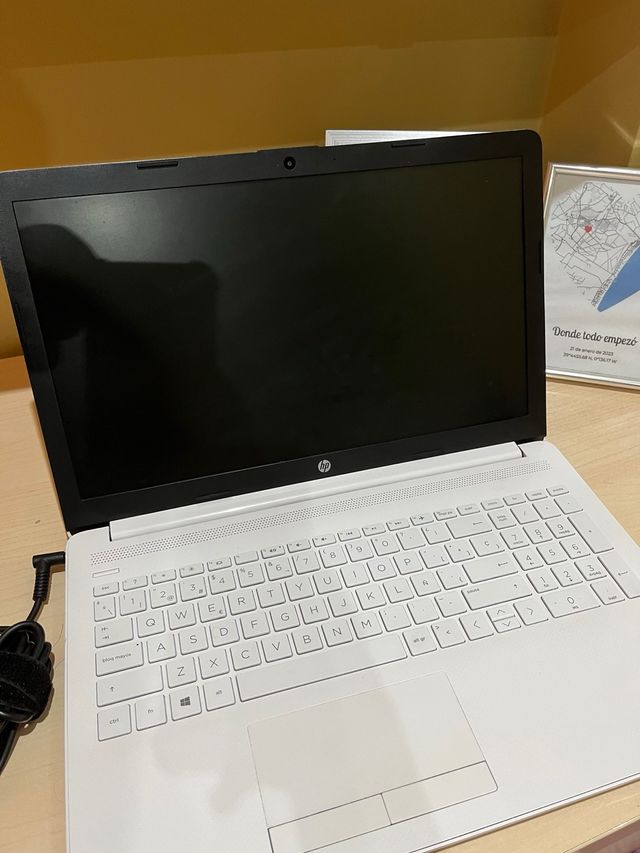 Portátil HP Laptop 15/db0xxx blanco