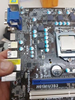 PLACA BASE DE ORDENADOR