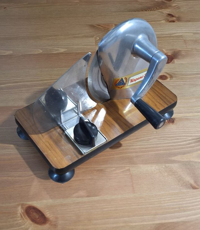 Máquina manual de cortar fiambres años 60