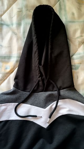 Sudadera corta con capucha talla S