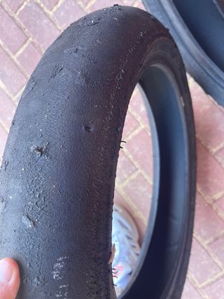 Dos juegos Michelin power performance