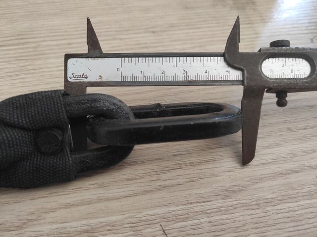 Cadena para candado, piton