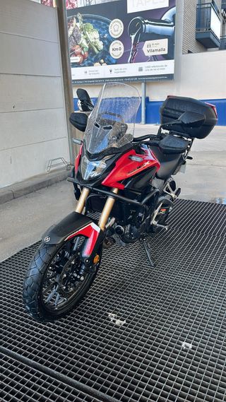Honda cb500x 2024