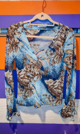 Blusa estampada tropical M