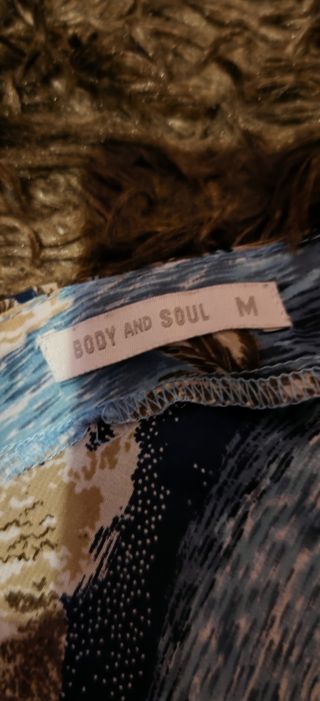 Blusa estampada tropical M