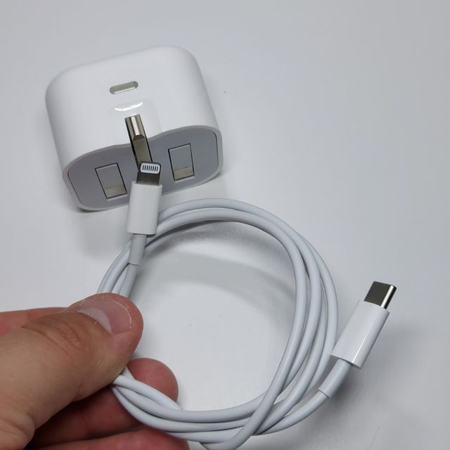 Cargador Apple 20W