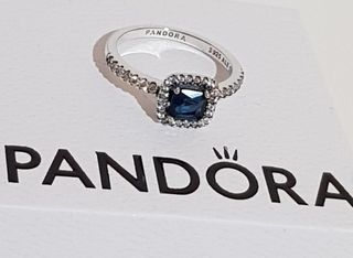 Anillo circonita azul