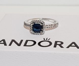 Anillo circonita azul