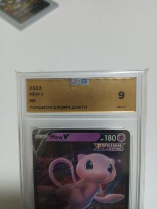 Carta Pokémon - Mew V - gradeado 9