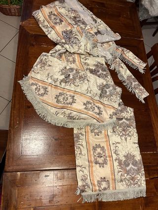 Tenda damascata con mantovana