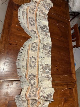 Tenda damascata con mantovana