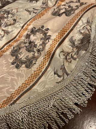 Tenda damascata con mantovana