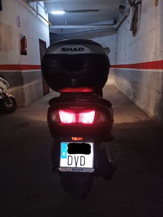 Moto suzuki Burgman 125cc 2006. 51900km