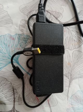 CARGADOR PORTATIL 135W LENOVO