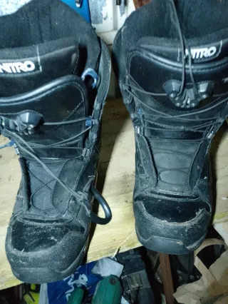 Botas snowboard Nitro 42 .